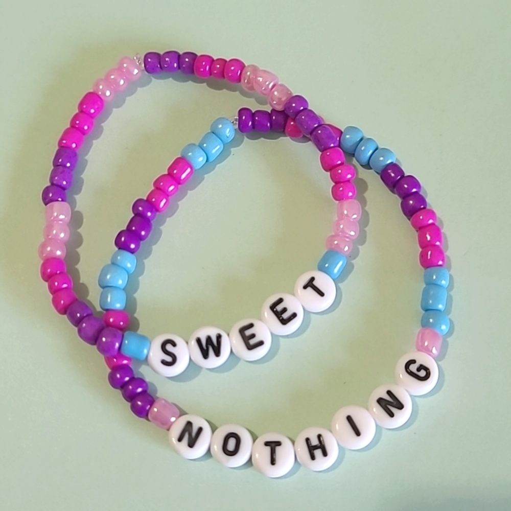 TAYLOR SWIFT BRACELETS - Handmade